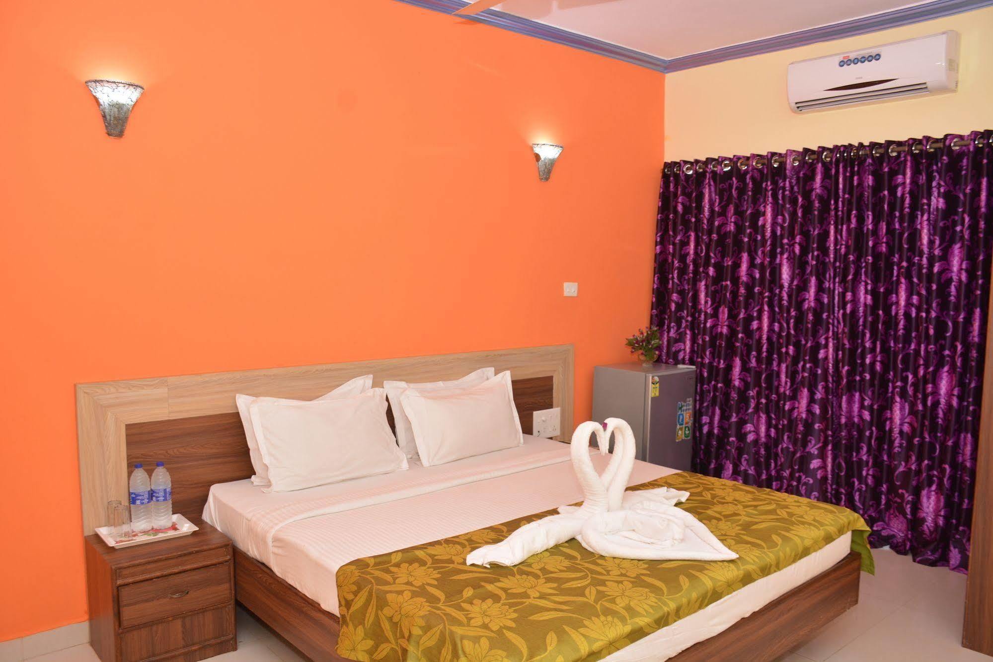 Rbr Suites กาลังกูติ ภายนอก รูปภาพ